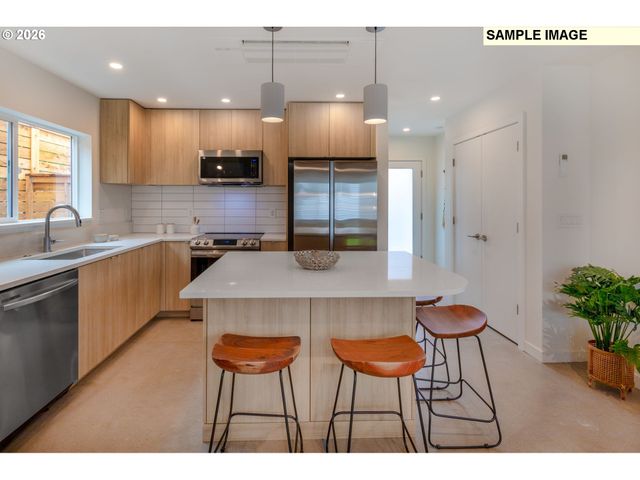 2536 Sw Custer St, Portland, OR 97219