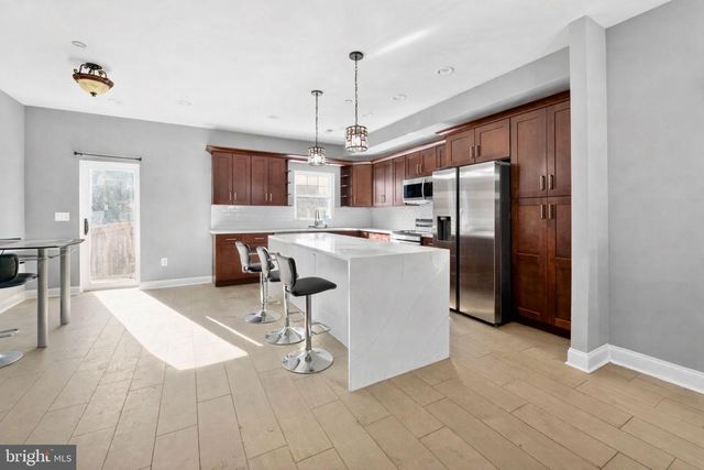 3737 FORDS LN, Baltimore, MD 21215