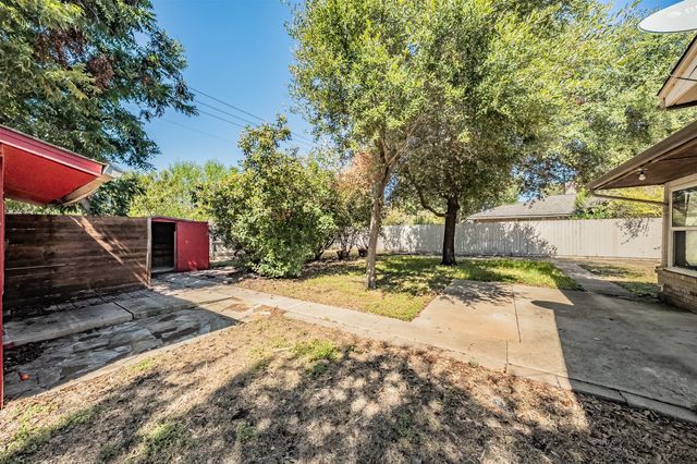 5216 Wentworth Street, Fort Worth, TX 76132