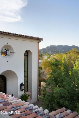 5830 N ECHO CANYON Lane, Phoenix, AZ 85018