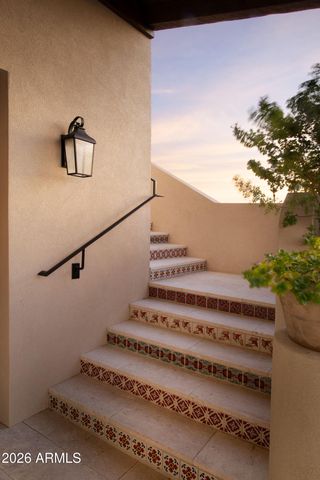 5830 N ECHO CANYON Lane, Phoenix, AZ 85018
