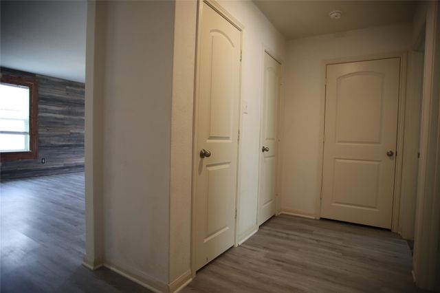 4005 Cressler LN 16G, Jarrell, TX 76537