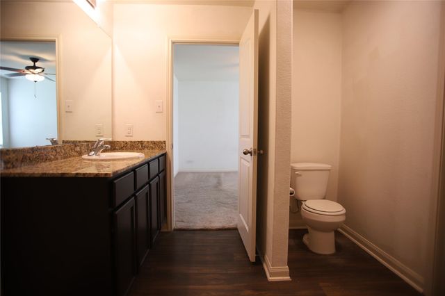 4005 Cressler LN 16G, Jarrell, TX 76537