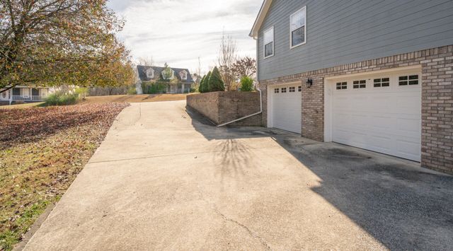 9847 Autumn Glen Drive, Soddy Daisy, TN 37379