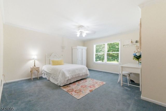 6 Fawn Ridge Rd, Clinton Twp., NJ 08833