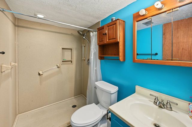 2612 Bret Ave., Salina, KS 67401