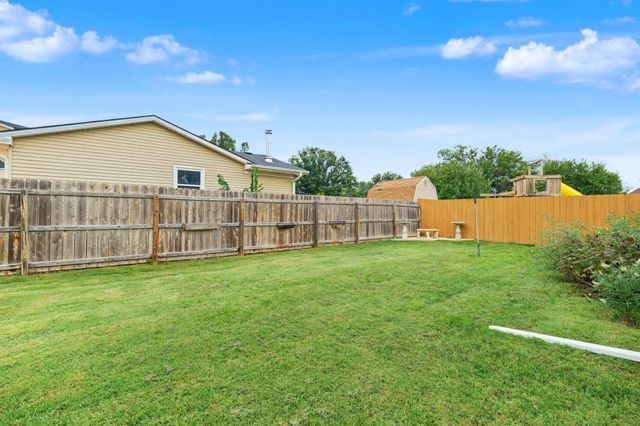 2612 Bret Ave., Salina, KS 67401