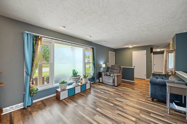 2612 Bret Ave., Salina, KS 67401
