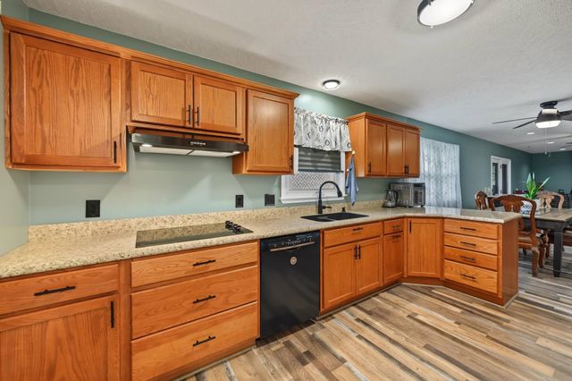 2612 Bret Ave., Salina, KS 67401