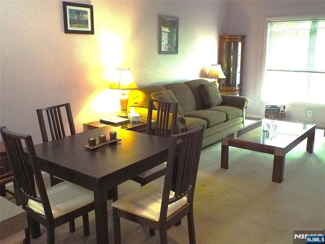 189 Forest Avenue 307, Paramus, NJ 07652