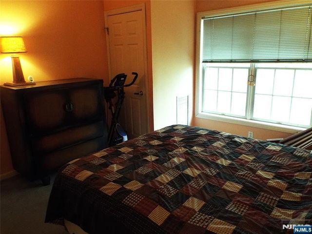 189 Forest Avenue 307, Paramus, NJ 07652