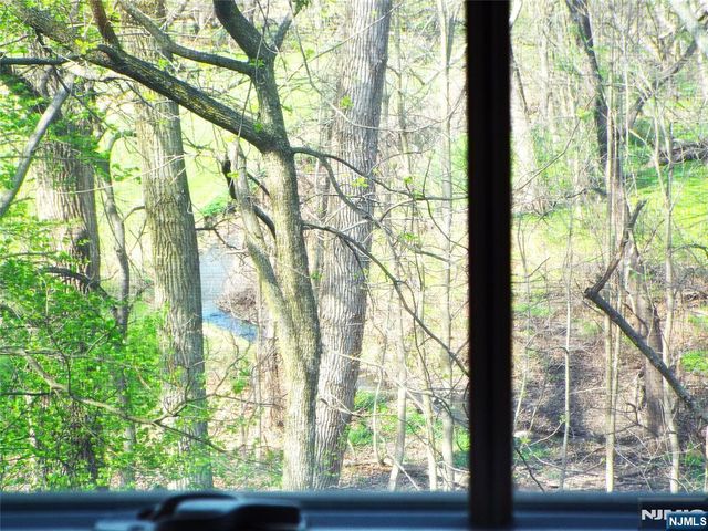 189 Forest Avenue 307, Paramus, NJ 07652