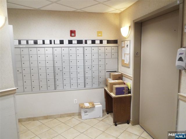 189 Forest Avenue 307, Paramus, NJ 07652