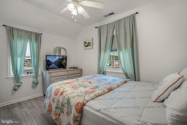 3189 RIDGE RD, Chincoteague Island, VA 23336