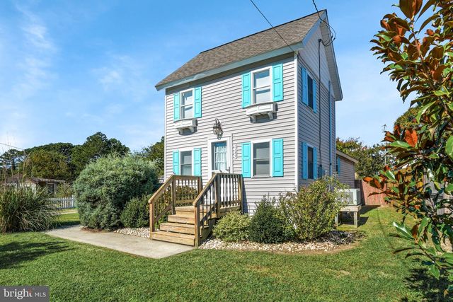 3189 RIDGE RD, Chincoteague Island, VA 23336