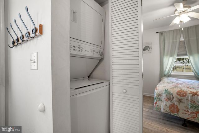 3189 RIDGE RD, Chincoteague Island, VA 23336