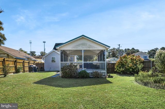 3189 RIDGE RD, Chincoteague Island, VA 23336