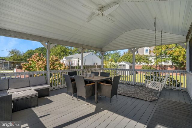 3189 RIDGE RD, Chincoteague Island, VA 23336