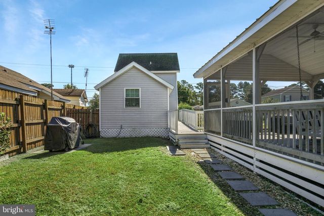 3189 RIDGE RD, Chincoteague Island, VA 23336