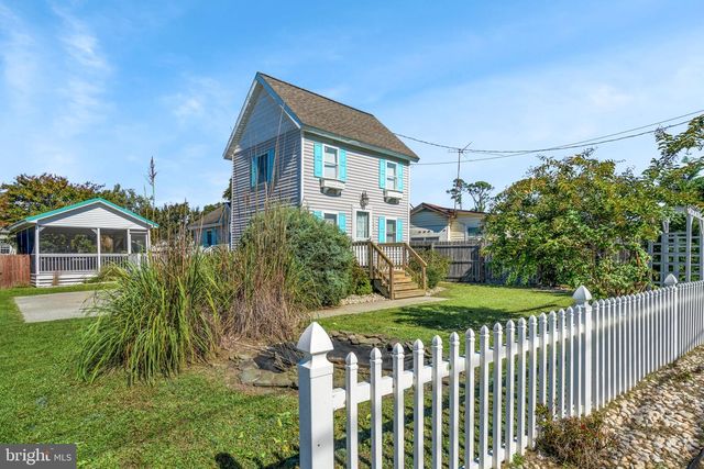 3189 RIDGE RD, Chincoteague Island, VA 23336