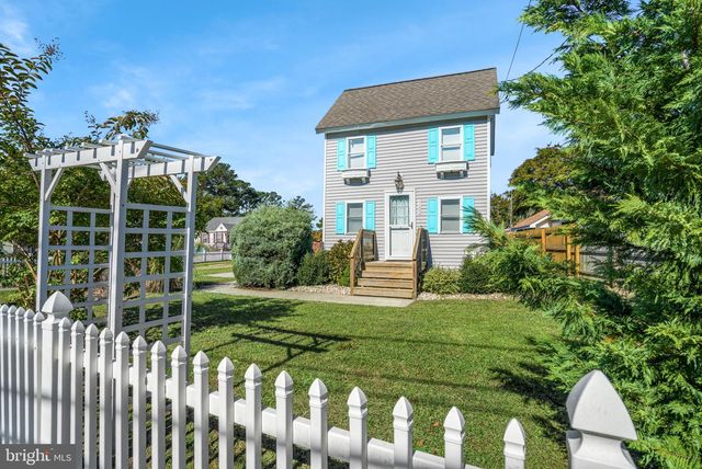 3189 RIDGE RD, Chincoteague Island, VA 23336