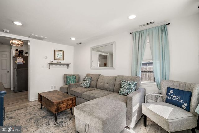 3189 RIDGE RD, Chincoteague Island, VA 23336