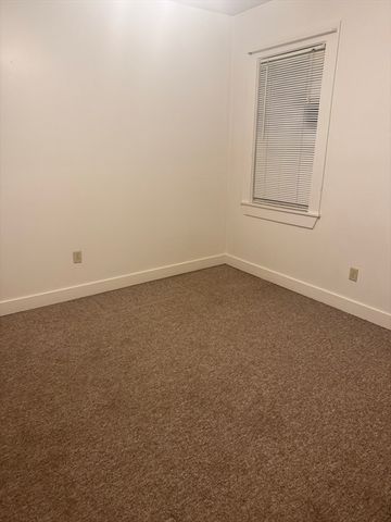 9 Bradford St 2, Taunton, MA 02780