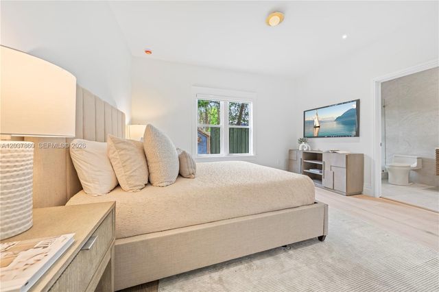178 NE 45th Street house, Miami, FL 33137