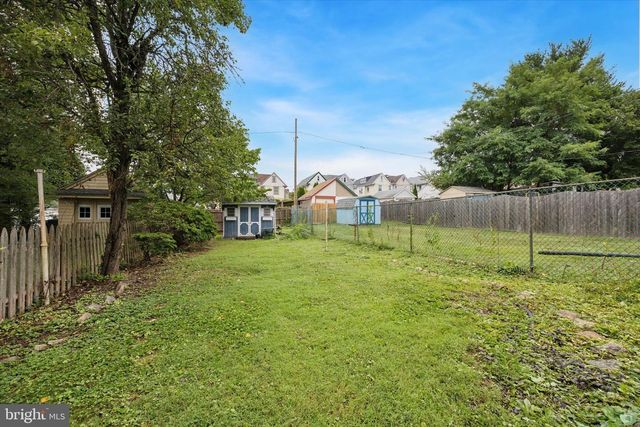 326 POWELL RD, Springfield, PA 19064