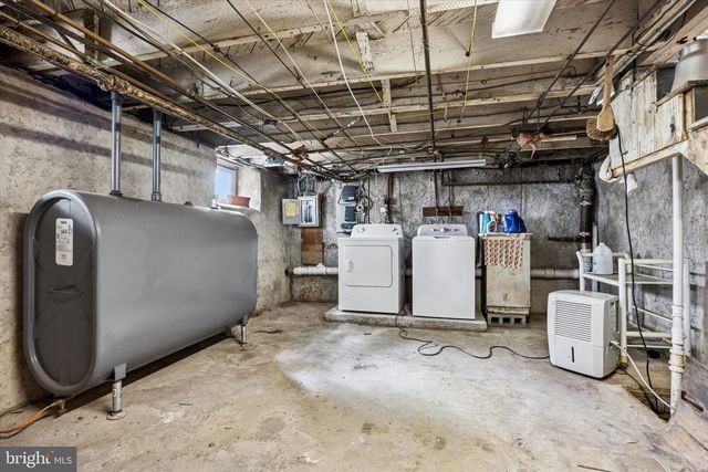 326 POWELL RD, Springfield, PA 19064