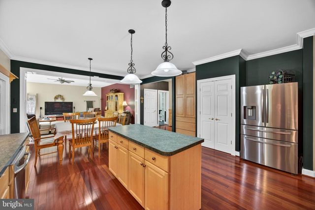 749 RUSTLING LEAF CT, Eldersburg, MD 21784