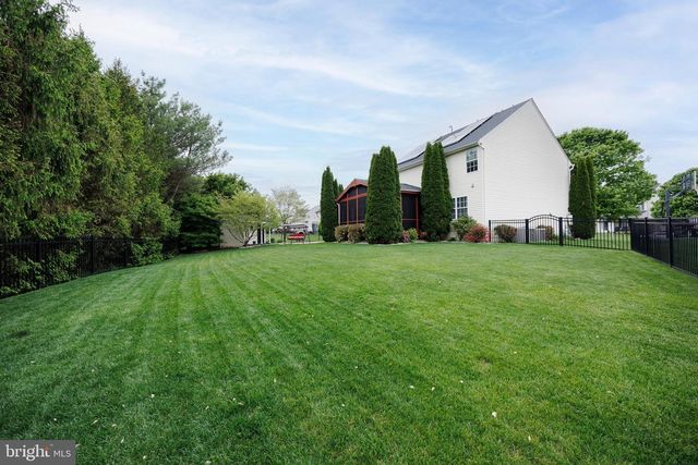 749 RUSTLING LEAF CT, Eldersburg, MD 21784