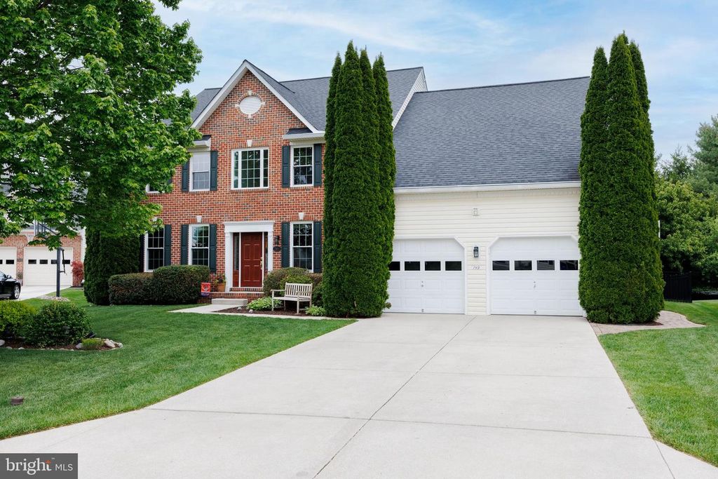 749 RUSTLING LEAF CT, Eldersburg, MD 21784