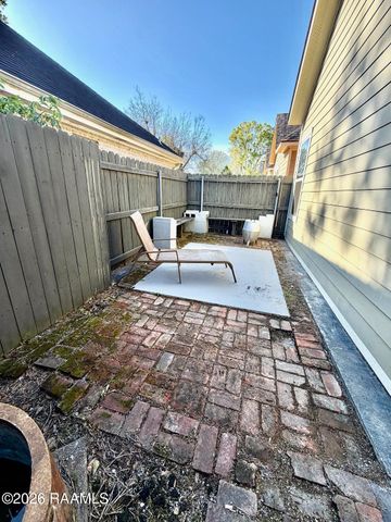 141 Treasure Cove, Lafayette, LA 70508