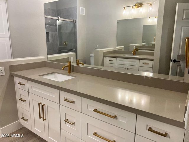 15050 N THOMPSON PEAK Parkway 1032, Scottsdale, AZ 85260