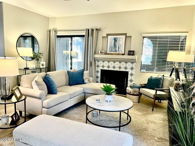 15050 N THOMPSON PEAK Parkway 1032, Scottsdale, AZ 85260