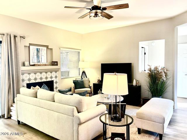 15050 N THOMPSON PEAK Parkway 1032, Scottsdale, AZ 85260