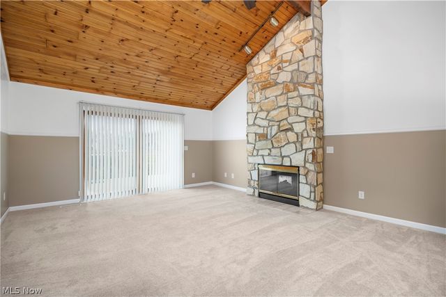 4559 Oakhill Boulevard, Amherst, OH 44053