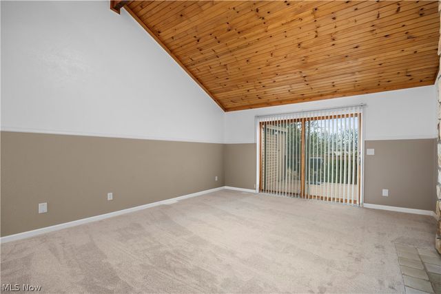 4559 Oakhill Boulevard, Amherst, OH 44053