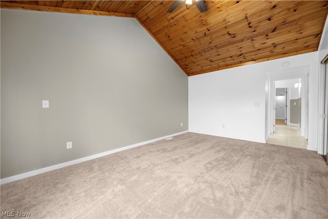 4559 Oakhill Boulevard, Amherst, OH 44053