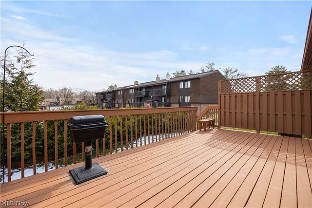 4559 Oakhill Boulevard, Amherst, OH 44053