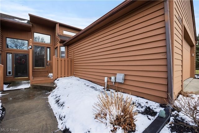 4559 Oakhill Boulevard, Amherst, OH 44053