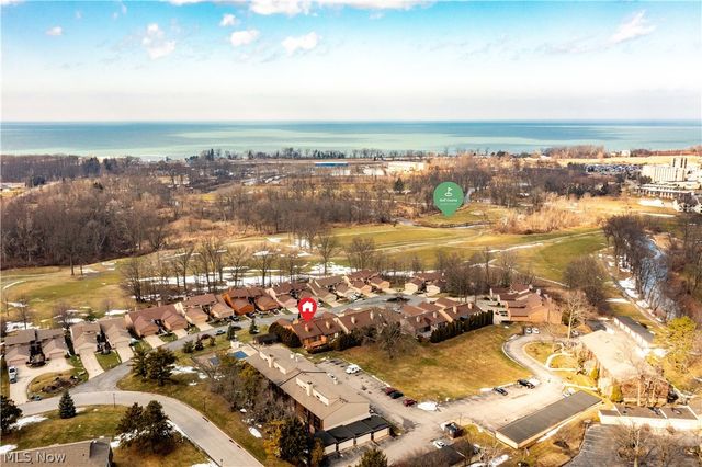 4559 Oakhill Boulevard, Amherst, OH 44053