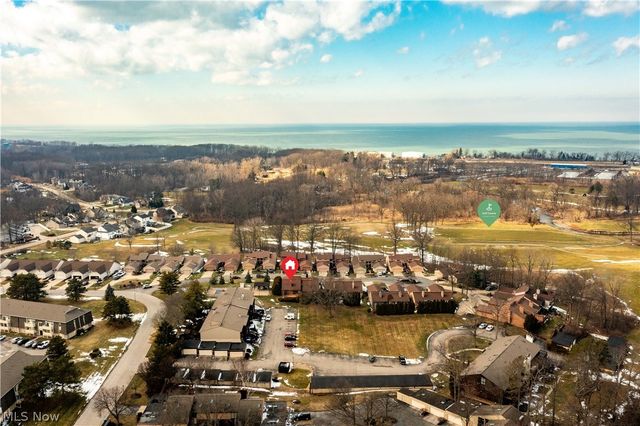 4559 Oakhill Boulevard, Amherst, OH 44053