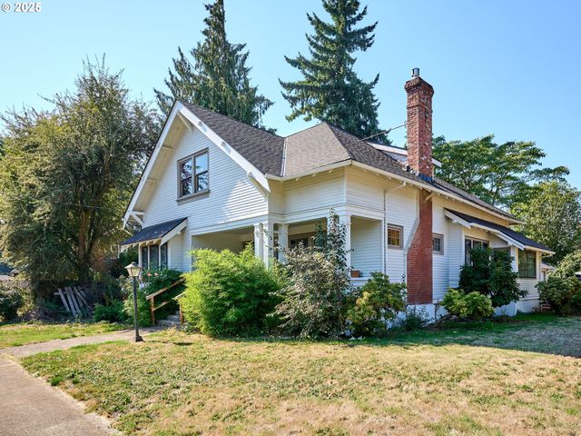 955 BRYAN St, Woodburn, OR 97071