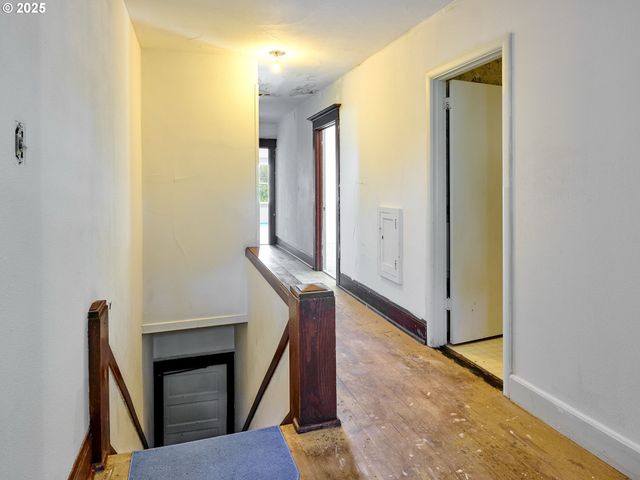 955 BRYAN St, Woodburn, OR 97071