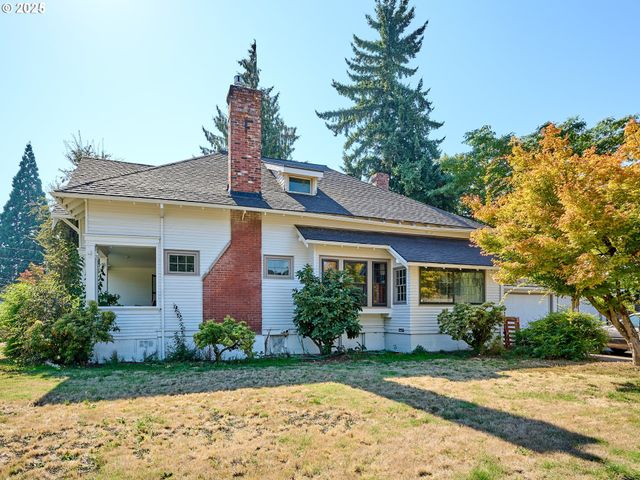 955 BRYAN St, Woodburn, OR 97071