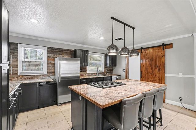 3221 S Crysler Avenue, Independence, MO 64055