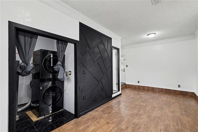 3221 S Crysler Avenue, Independence, MO 64055