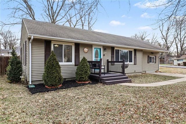 3221 S Crysler Avenue, Independence, MO 64055